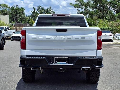 Summit White 2024 Chevrolet Silverado 1500 Custom Trail Boss