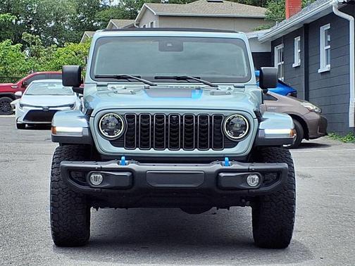 Earl Clearcoat 2024 Jeep Wrangler 4xe Rubicon X