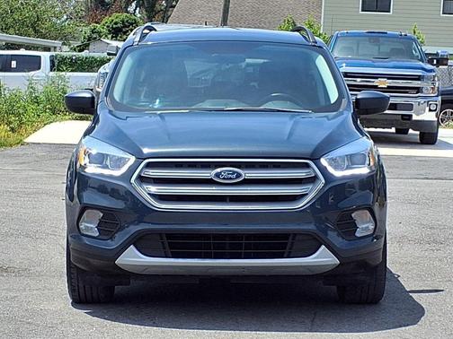 Lightning Blue Metallic 2019 Ford Escape SEL