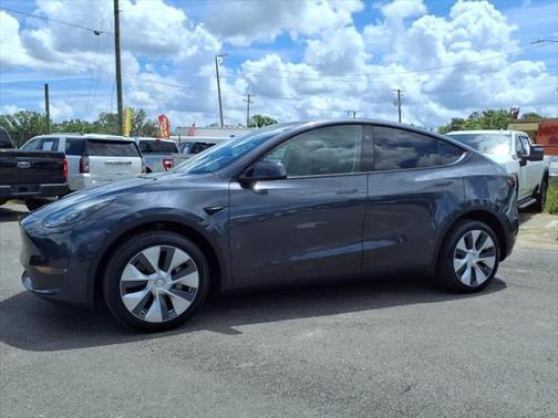 2024 Tesla Model Y Long Range Dual Motor All-Wheel Drive