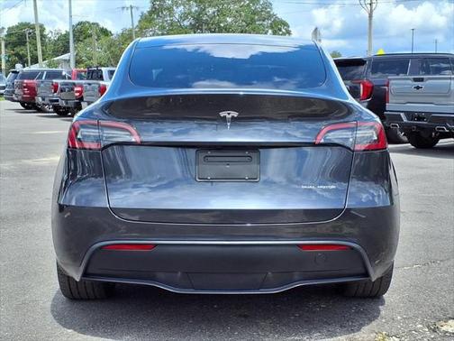 2024 Tesla Model Y Long Range Dual Motor All-Wheel Drive