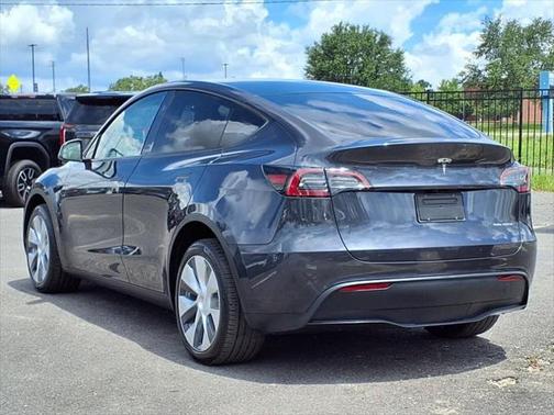 2024 Tesla Model Y Long Range Dual Motor All-Wheel Drive