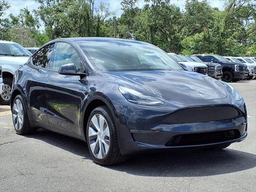 2024 Tesla Model Y Long Range Dual Motor All-Wheel Drive