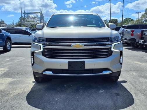 2024 Chevrolet Suburban LT