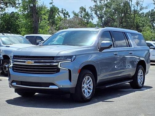 2023 Chevrolet Suburban LT