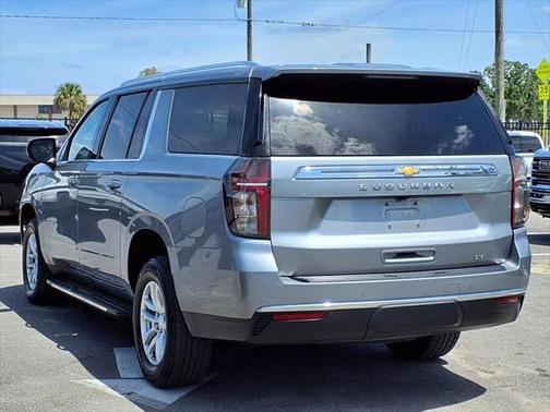 2023 Chevrolet Suburban LT
