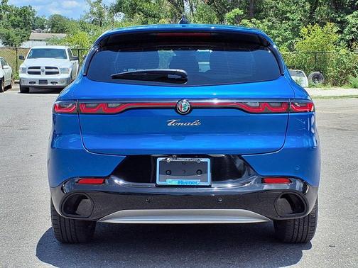 Misano Blue Metallic 2024 Alfa Romeo Tonale Ti EAWD