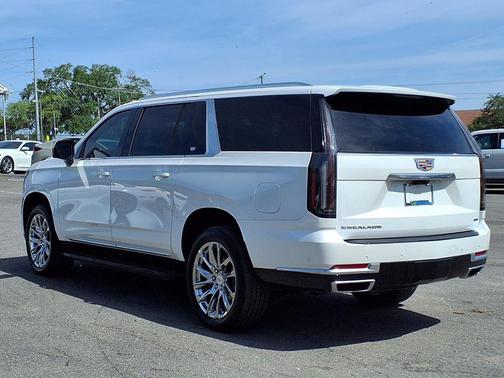 Crystal White Tricoat 2025 Cadillac Escalade ESV Premium Luxury