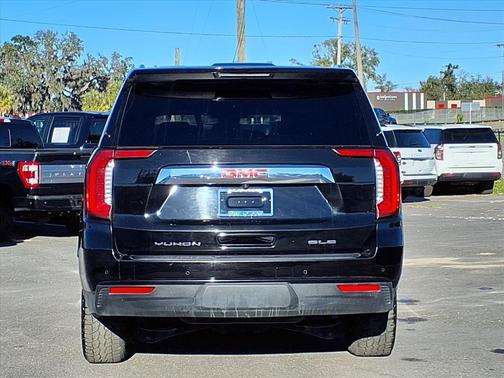 2024 GMC Yukon XL SLE
