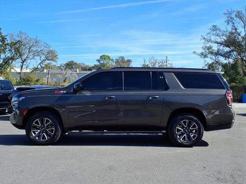 2021 Chevrolet Suburban 4WD Z71