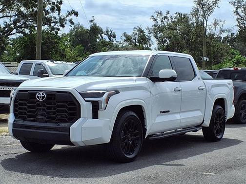 2022 Toyota Tundra SR5
