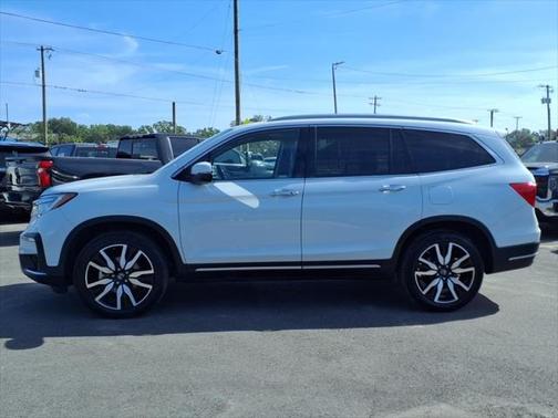 2022 Honda Pilot Touring 8-Passenger