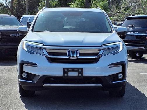 2022 Honda Pilot Touring 8-Passenger