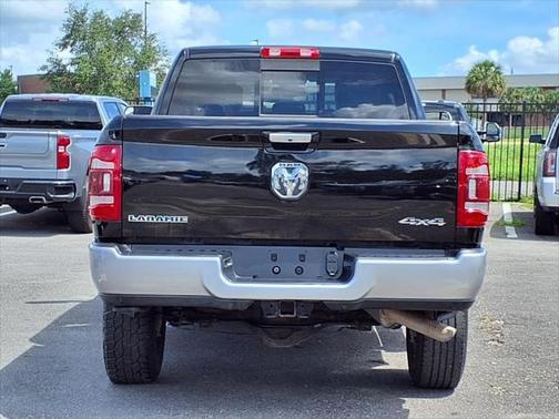 2020 RAM 2500 Laramie Crew Cab 4X4 6'4' Box