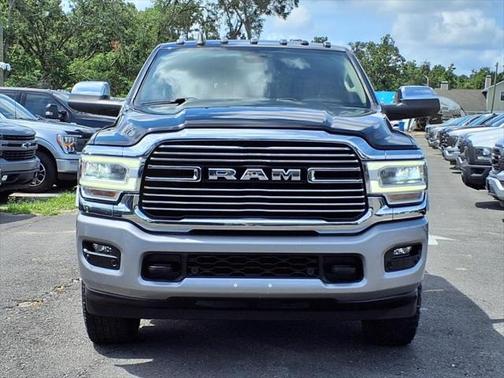 2020 RAM 2500 Laramie Crew Cab 4X4 6'4' Box