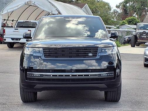 Black 2025 Land Rover Range Rover P400 SE 7 Seat