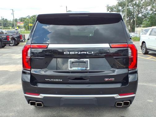 Onyx Black 2025 GMC Yukon Denali