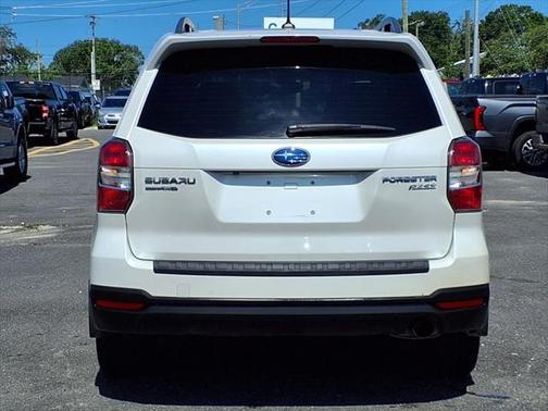 2015 Subaru Forester 2.5i Touring