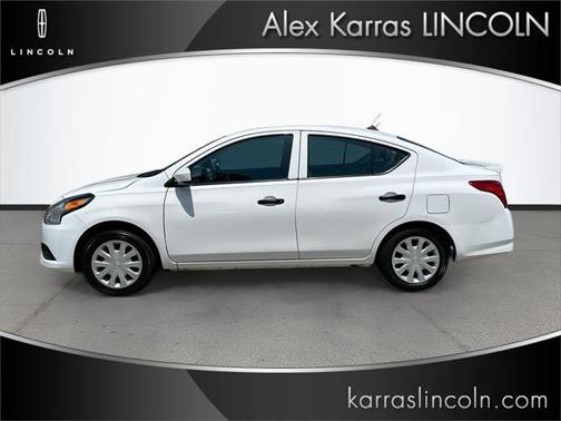 2019 Nissan Versa 1.6 S+