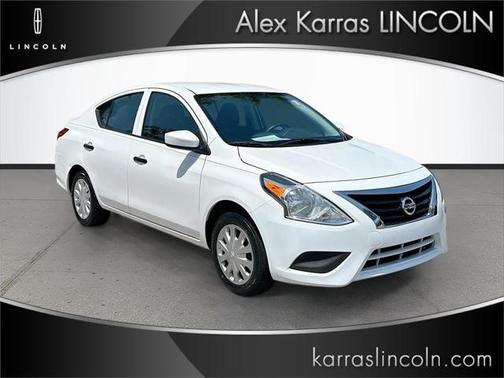 2019 Nissan Versa 1.6 S+