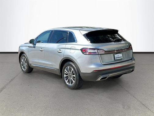 2022 Lincoln Nautilus Standard