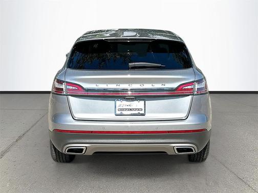 2022 Lincoln Nautilus Standard