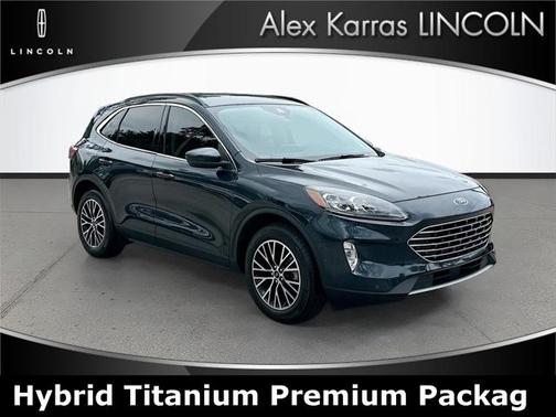 2022 Ford Escape Titanium