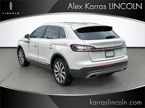 2019 Lincoln Nautilus Select