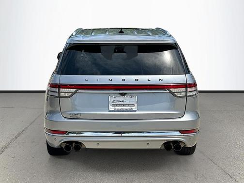 Silver Radiance Metallic 2024 Lincoln Aviator Black Label AWD