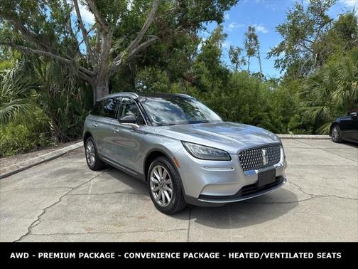 2022 Lincoln Corsair Standard