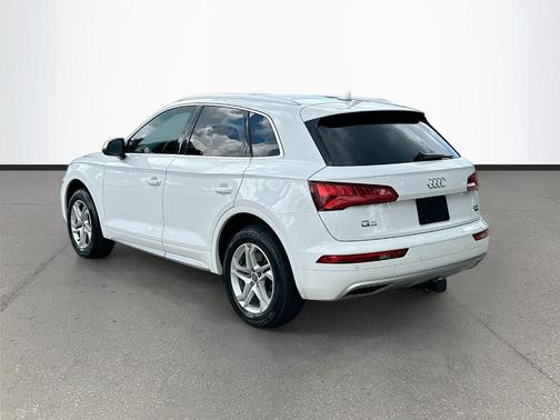 Ibis White 2018 Audi Q5 2.0T Tech Premium