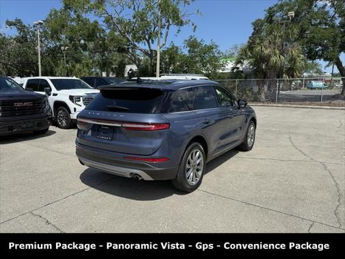 2022 Lincoln Corsair Standard