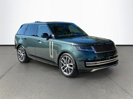 2025 Land Rover Range Rover P550e SE