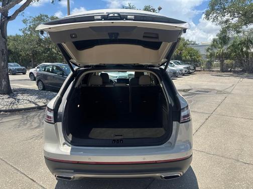 Ceramic Pearl Metallic Tinted Clearcoat 2023 Lincoln Nautilus Reserve