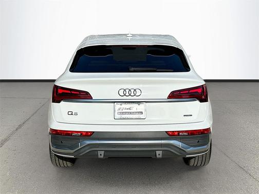 2022 Audi Q5 45 S line Premium Plus