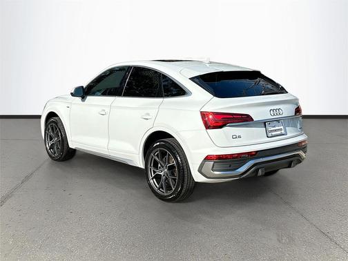 2022 Audi Q5 45 S line Premium Plus