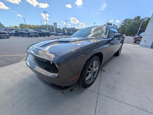 2021 Dodge Challenger SXT