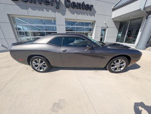 2021 Dodge Challenger SXT