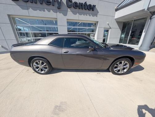 2021 Dodge Challenger SXT