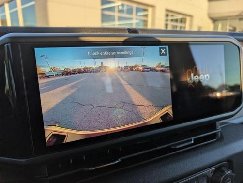 2026 Jeep Gladiator Sport