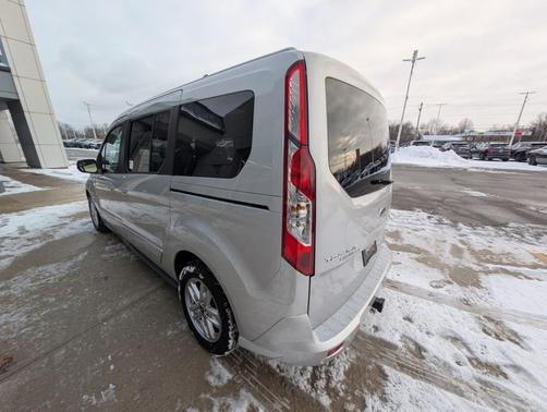 2020 Ford Transit Connect Titanium