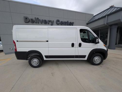 2025 RAM ProMaster 1500 Low Roof
