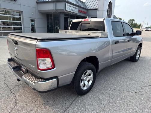 Billet Silver Metallic Clearcoat 2024 RAM 1500 Big Horn/Lone Star
