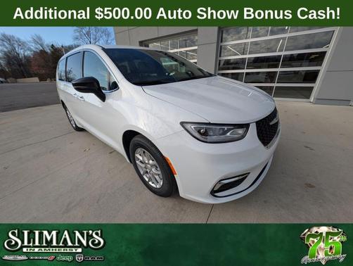 2026 Chrysler Pacifica Select