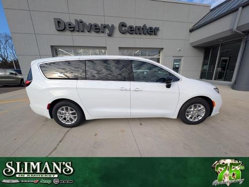 2026 Chrysler Pacifica Select