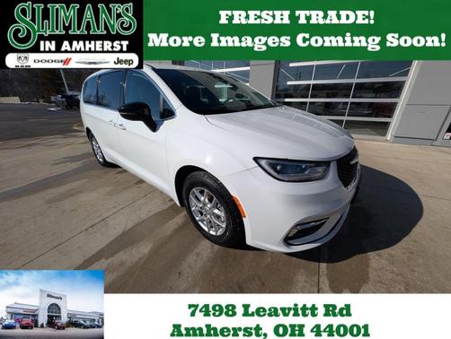 2024 Chrysler Pacifica Touring-L