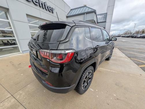 2026 Jeep Compass Trailhawk