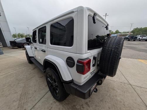 2025 Jeep Wrangler 4xe Sahara