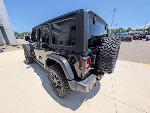 2025 Jeep Wrangler Sport