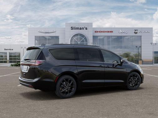 Diamond Black 2026 Chrysler Pacifica Select